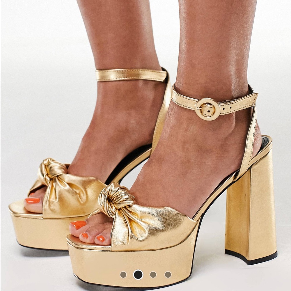 ASOS DESIGN KNOTTED PLATFORM HEELED SANDALS IN GOLD ✨